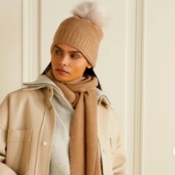 100% cashmere scarf, gloves, hat set